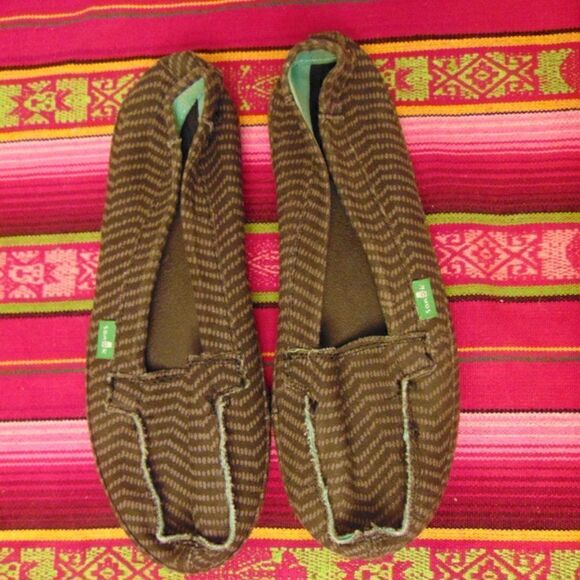 EUC SANUK Black Gray Dotted Pattern Teal Inside Flats Loafers Casual Size 7 - Picture 3 of 8